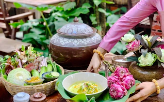 siem reap tuk-tuk food tour with 10 local food tastings-3
