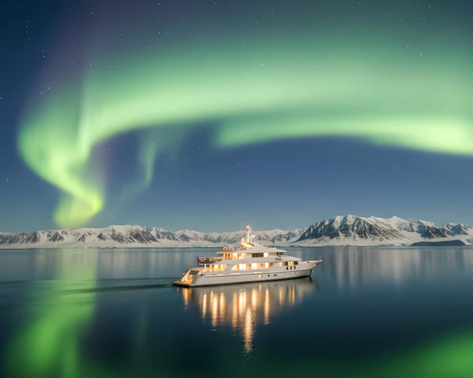 From Reykjavik: Northern Lights Yacht Cruise
