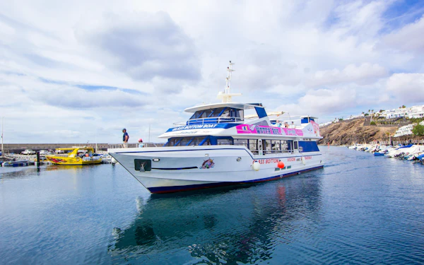 Lanzarote: Puerto del Carmen & Puerto Calero Boat Transfer