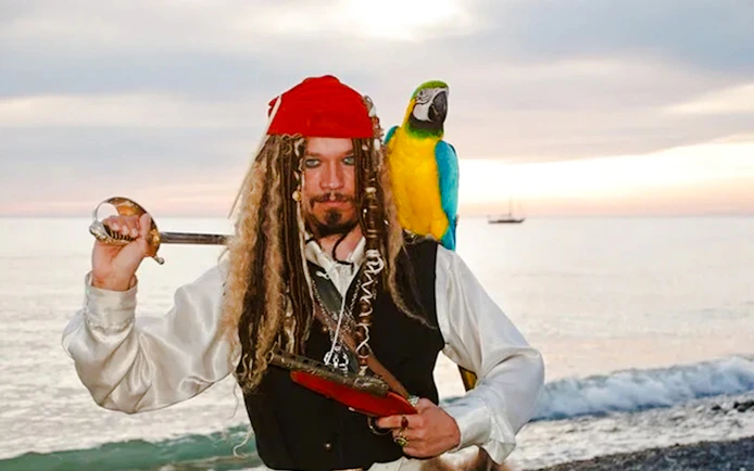 Antalya: Lara Pirate Boat Cruise with Lunch and Hotel Transfers