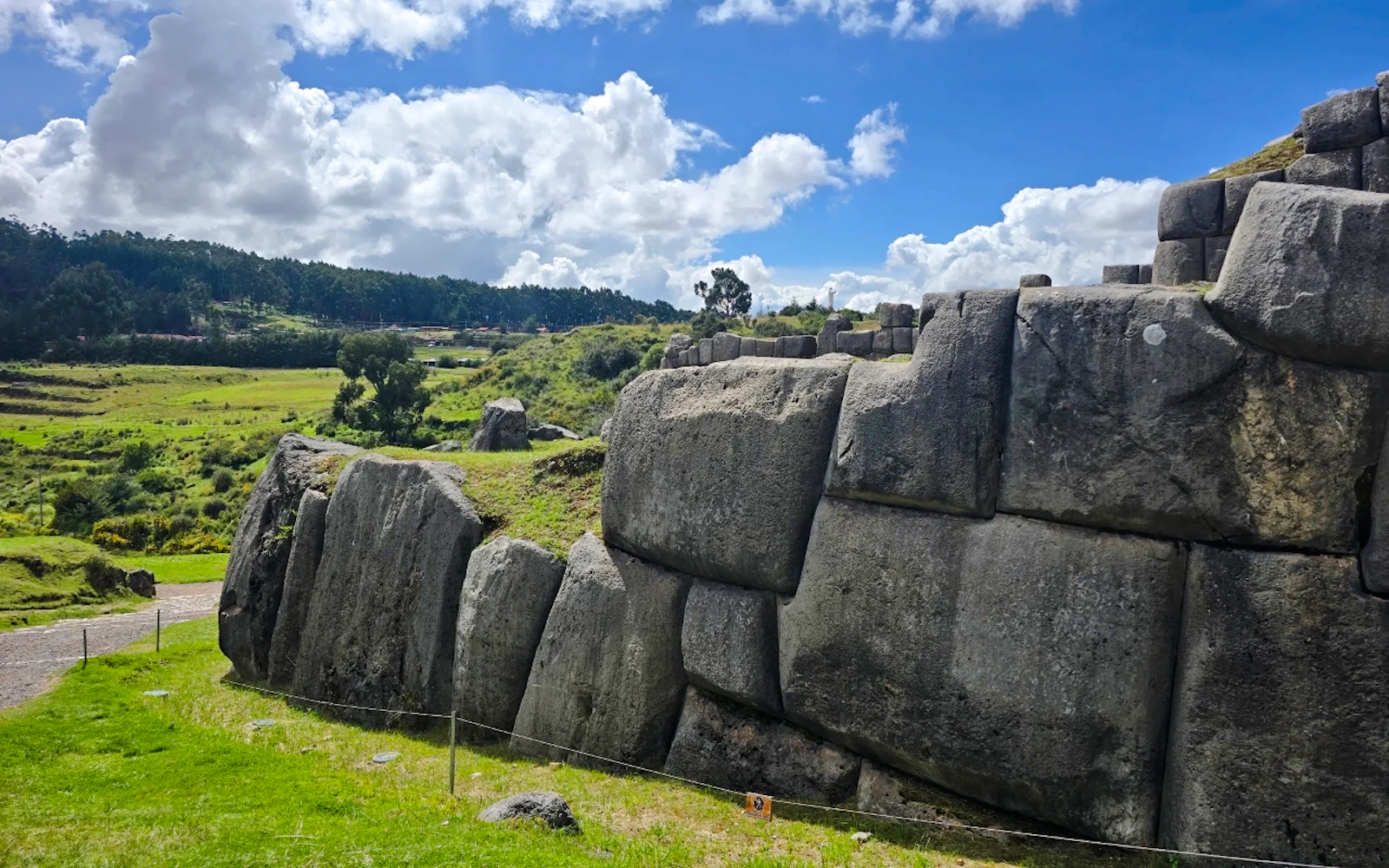 Cusco Guided City Tour with Sacsayhuaman and Q'enco Image 2