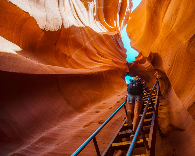 Upper Antelope Deer Canyon Tour