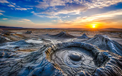 Gobustan mud volcanoes at sunset, Baku tour.