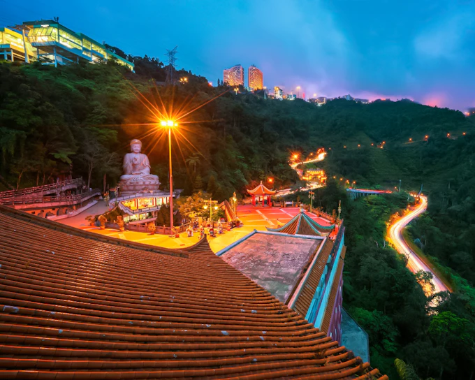 From Kuala Lumpur: Genting Highlands Day Trip with Awana SkyWay Cable Car and Batu Caves Photo Stop