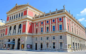 tour privado a la casa de mozart en viena con entradas para el concierto-5