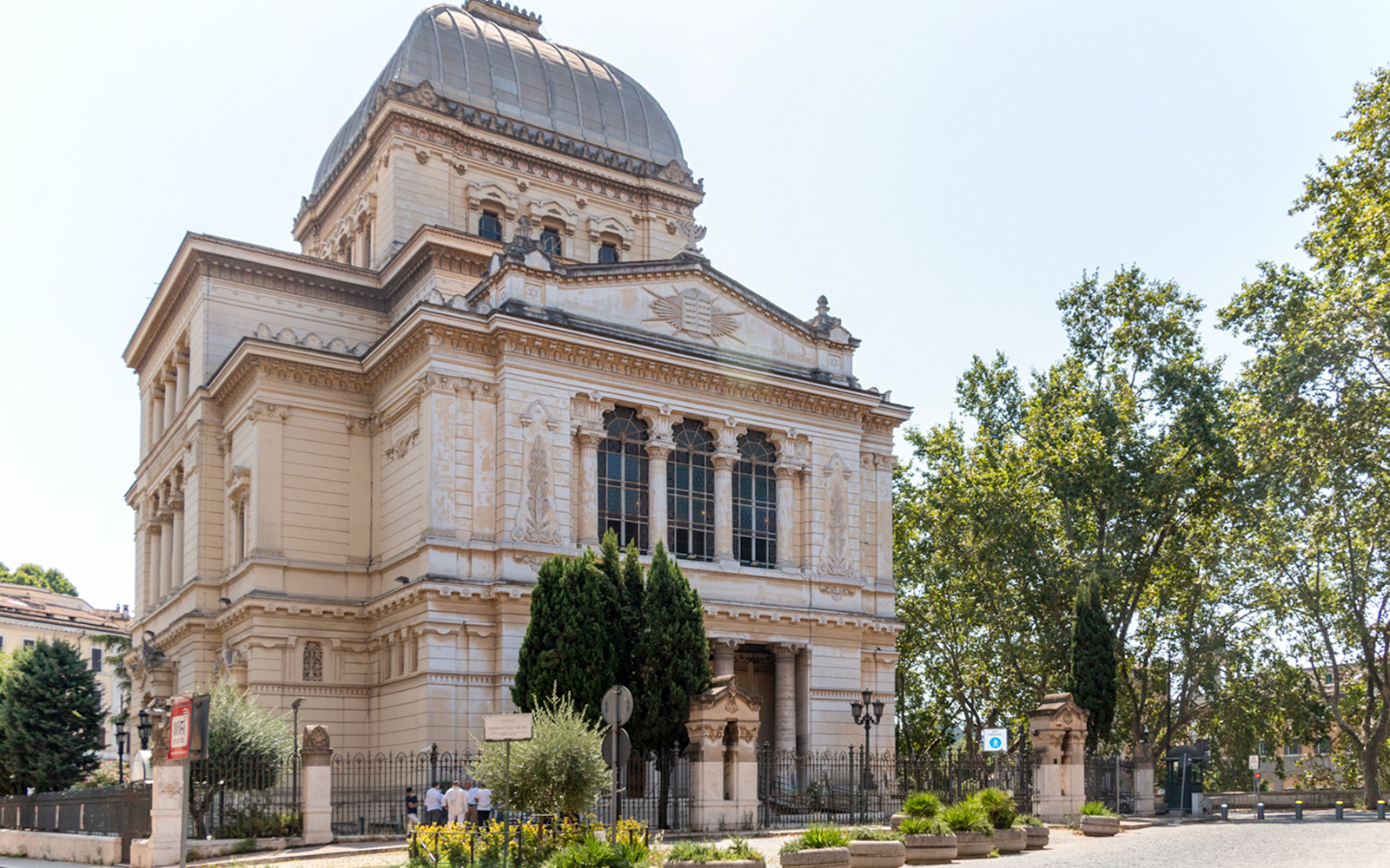 Tempio Maggiore in Rome's Jewish Ghetto, historic synagogue exterior.