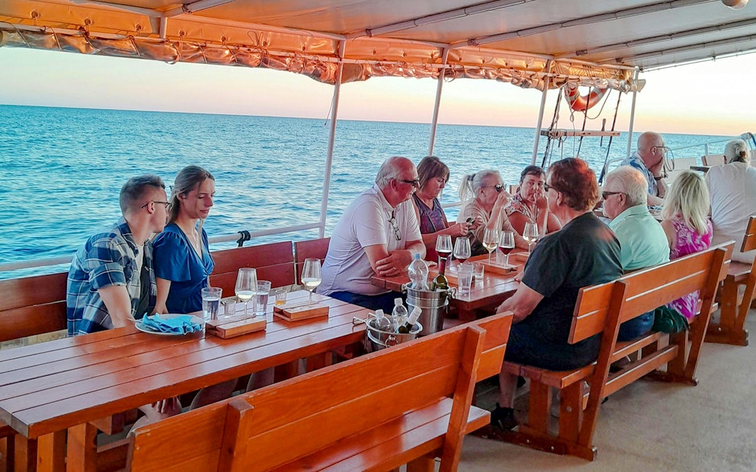 panorama cruise in front of dubrovnik city walls-1