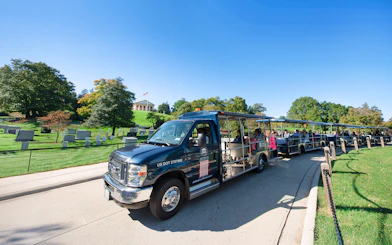 Tram tour near Arlington National Cemetery Memorial in Washington, D.C.