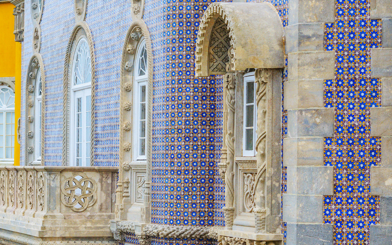 Details of Pena Palace