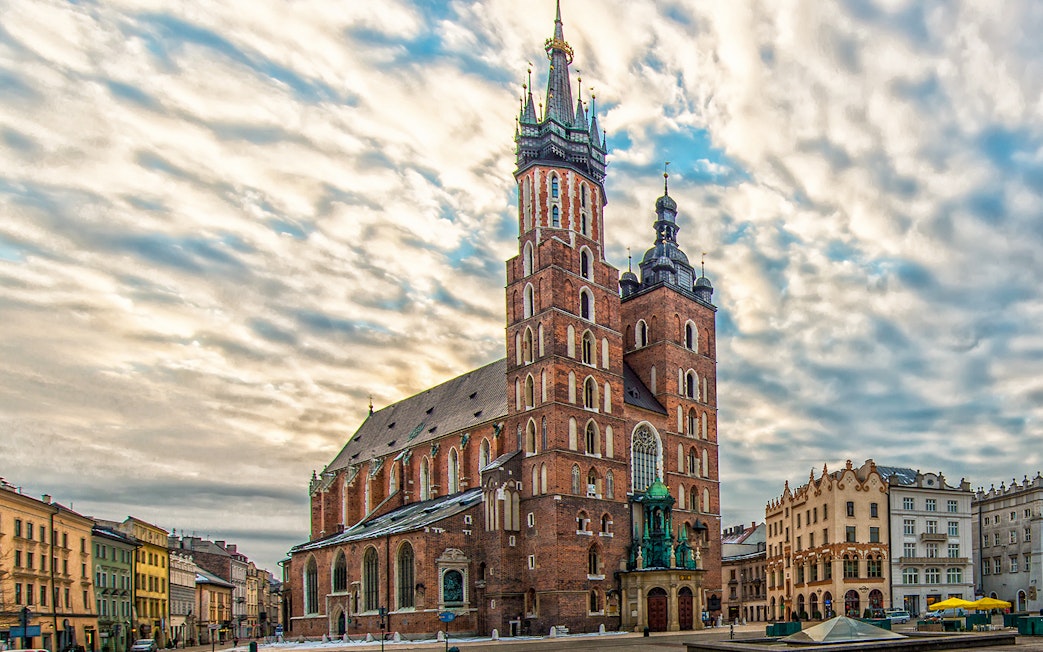St. Mary's Basilica in Krakow's Main Square, part of the Combo - Krakow Airport Transfer + Attraction and Museum Pass.