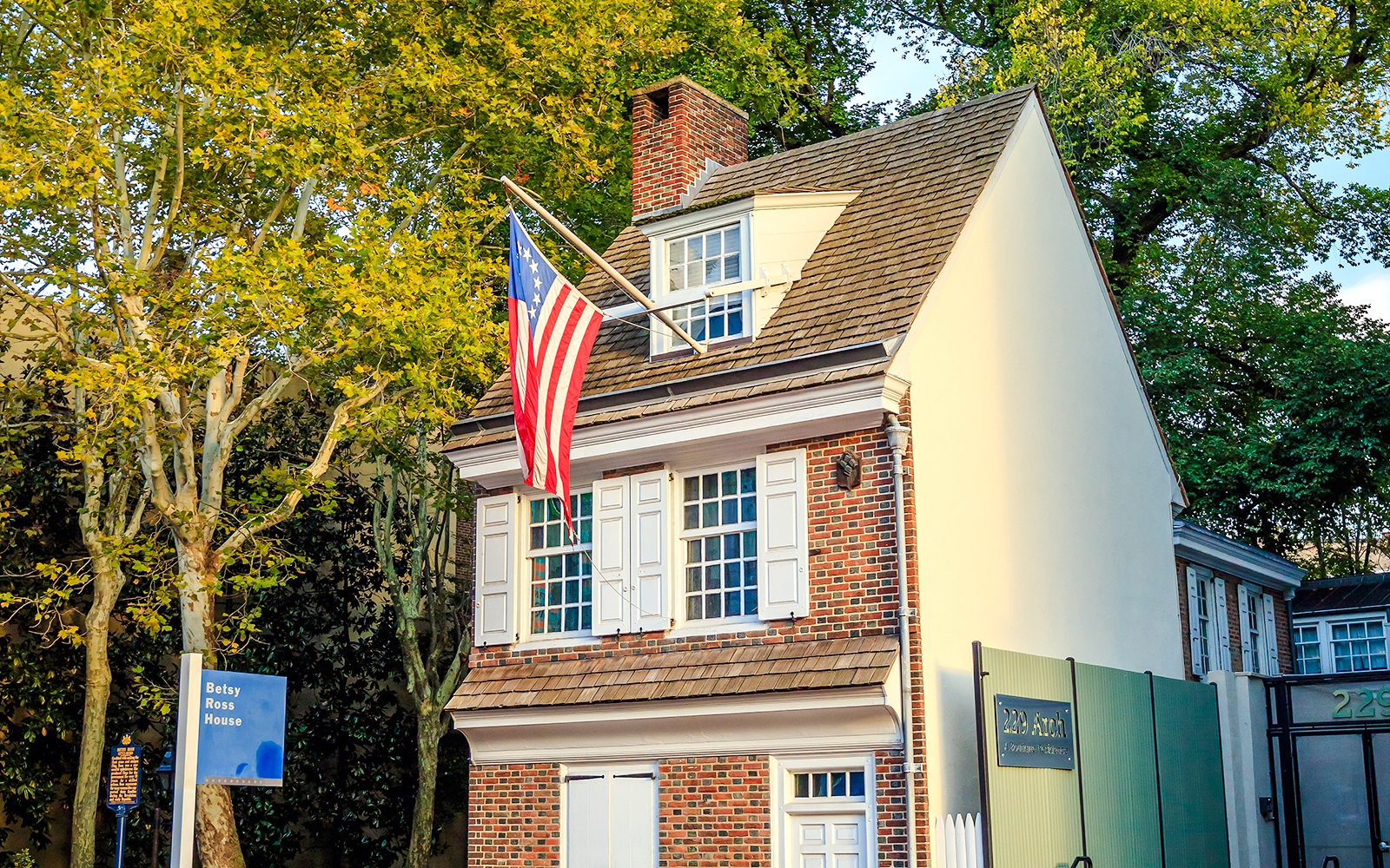 Betsy Ross House with American flag in Philadelphia.