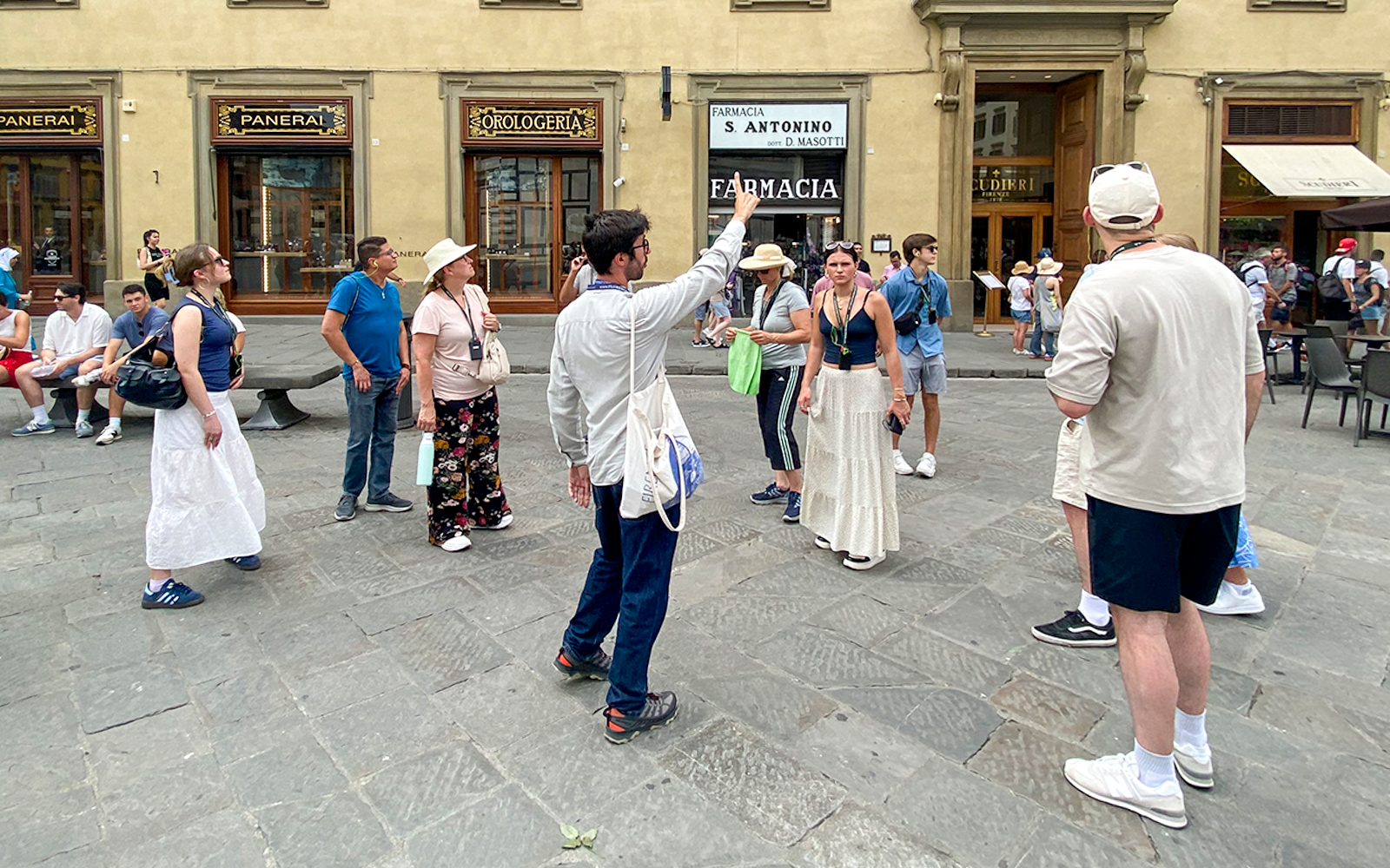 Visitors with a guide on a Florence City Centre & Cathedral Walking Tour