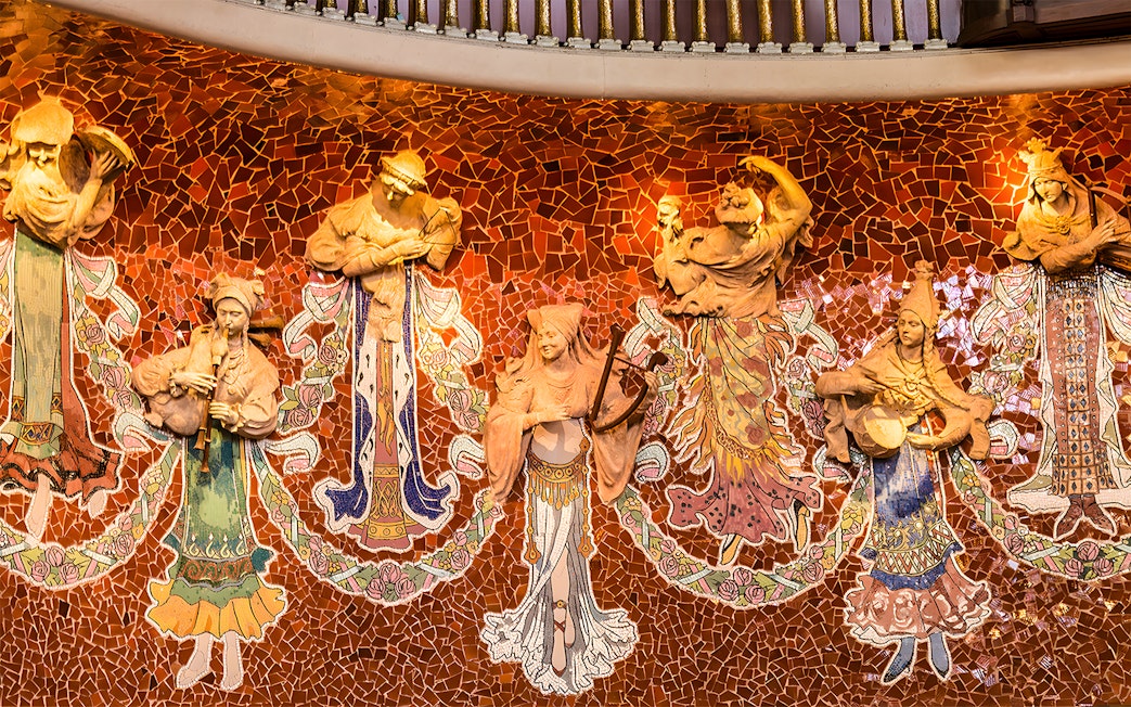 Mosaic and sculptures in Palau de la Música Catalana, Barcelona.