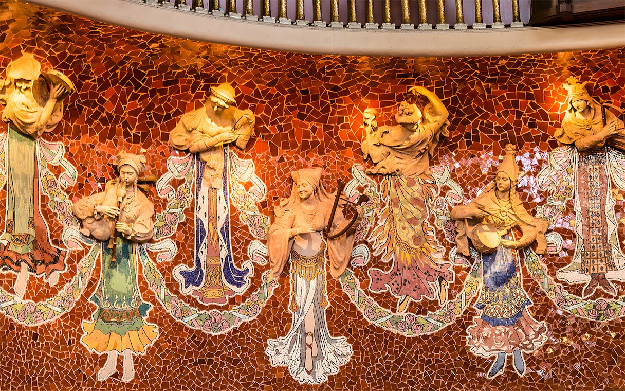 Mosaic and sculptures in Palau de la Música Catalana, Barcelona.