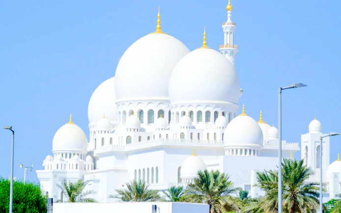 Abu Dhabi City Tour with Sheikh Zayed Grand Mosque