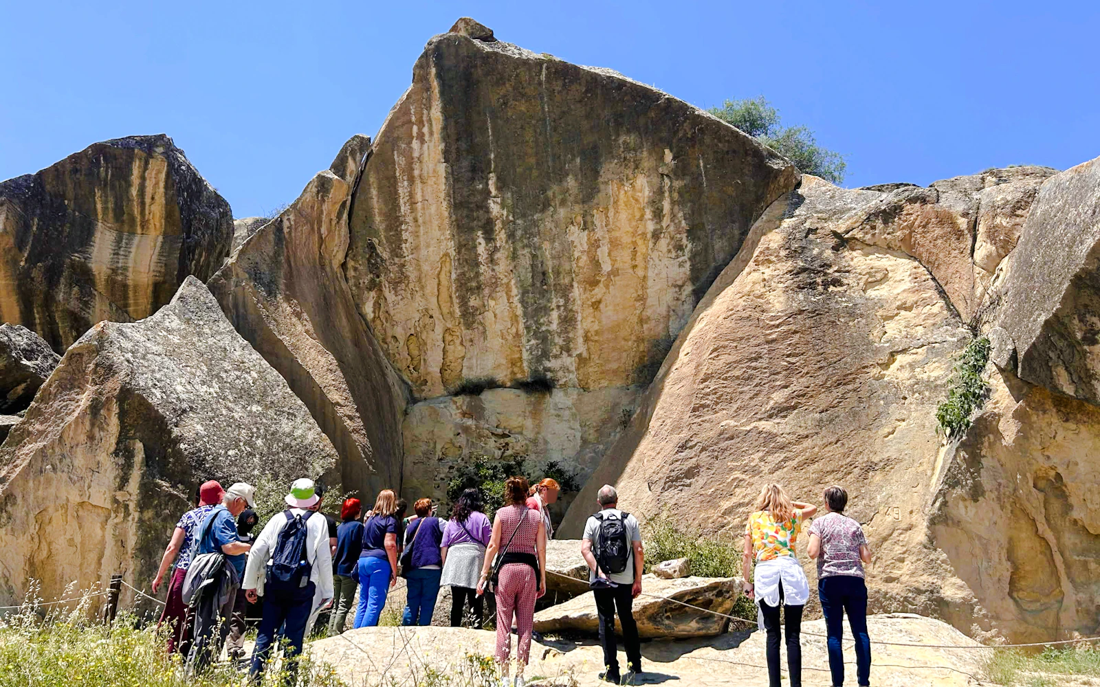 From Baku: Gobustan National Park and Mud Volcanoes Private Tour