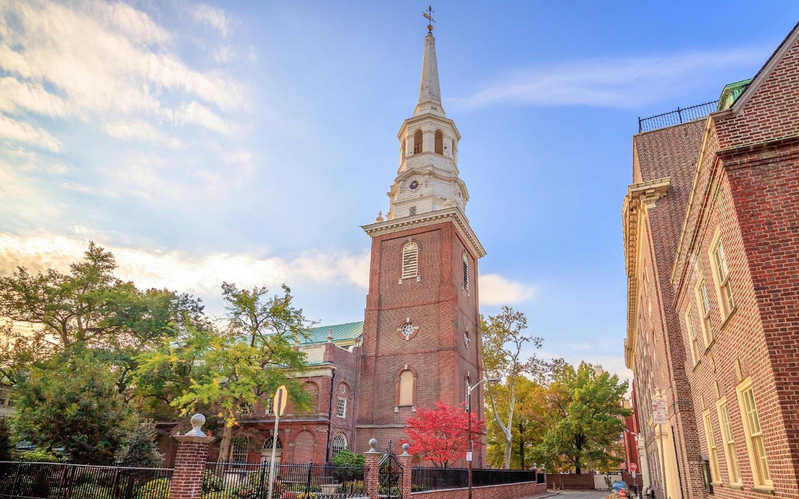 Christ Church in Philadelphia viewed from a hop-on hop-off bus tour.