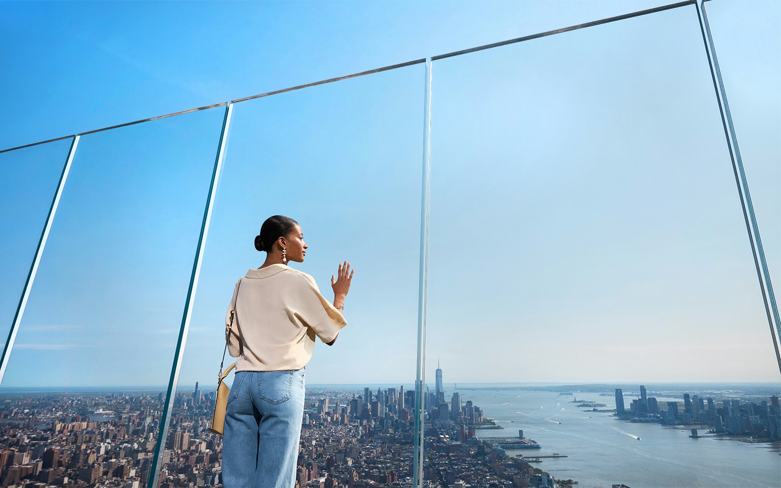 Viewing platform at Edge NYC overlooking Manhattan skyline.