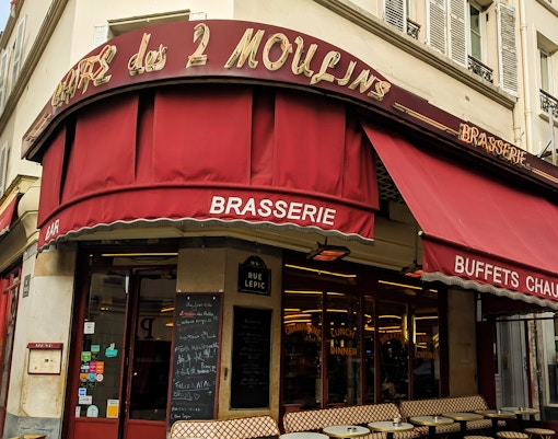 Café des 2 Moulins in Montmartre Paris