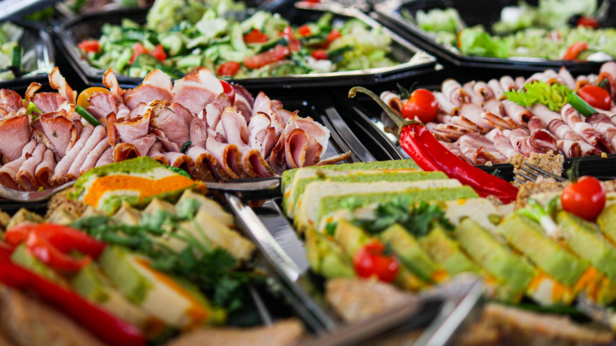 Dining near Barcelona Zoo