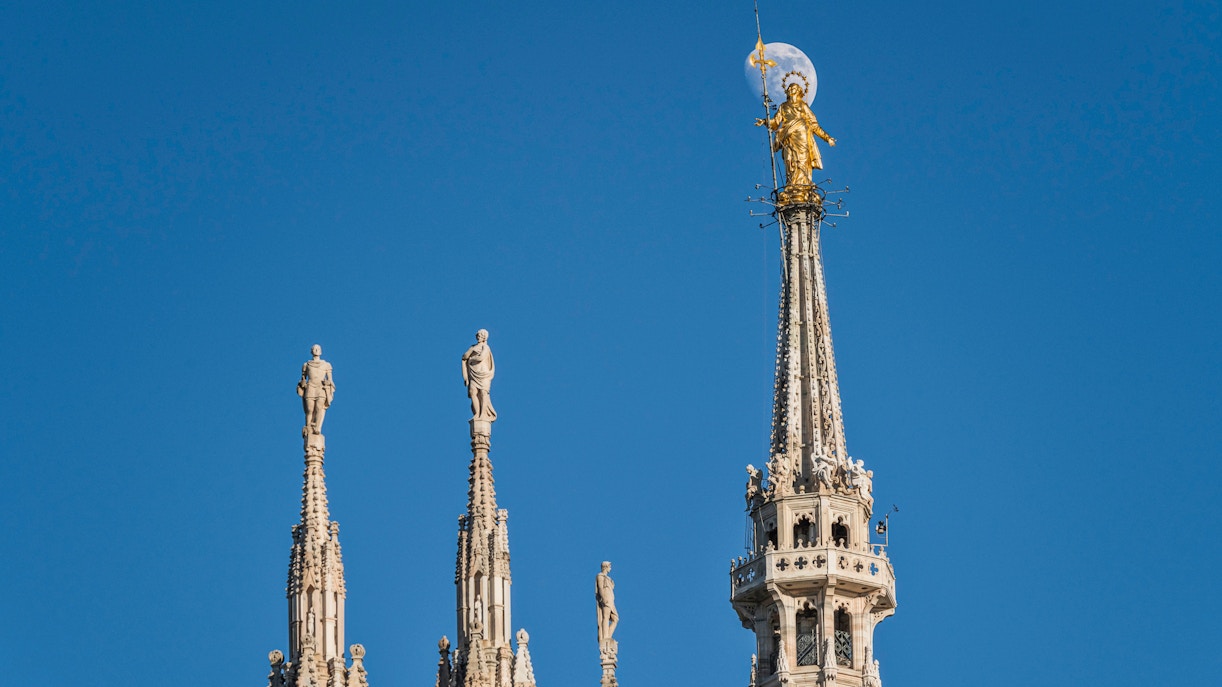 Duomo Milan - Madonnina