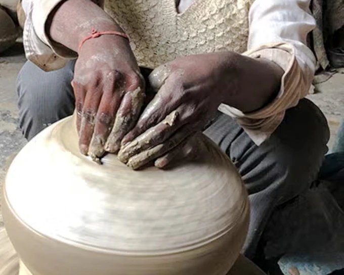 Marrakesh Small-Group Pottery Workshop in Al Haouz (Product 55401)