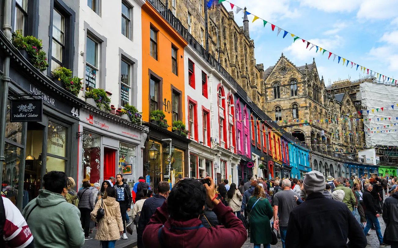 Edinburgh Old Town & Hidden Gems Guided Walking Tour Image 3