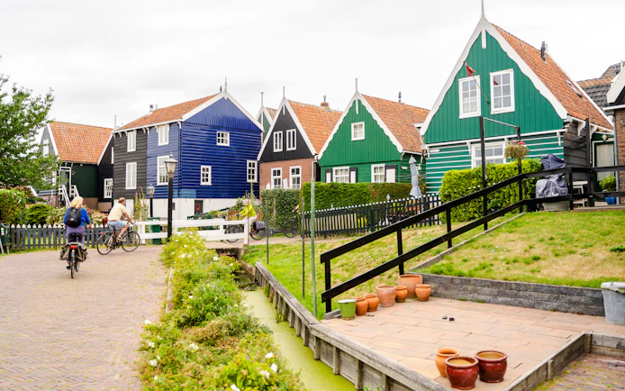 From Amsterdam: Zaanse Schans, Volendam, and Marken Guided Tour