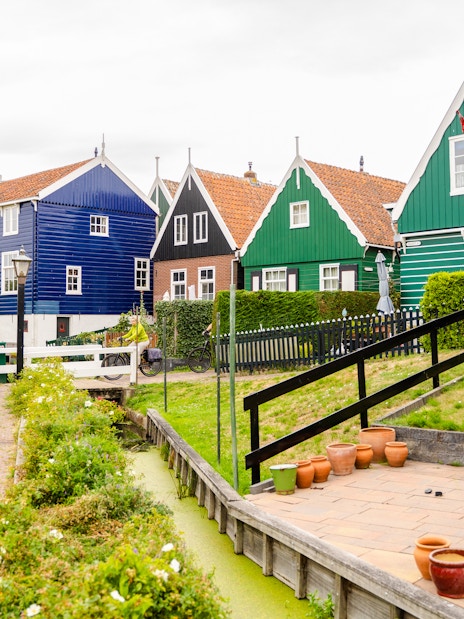 from amsterdam: zaanse schans, volendam, and marken guided tour-4