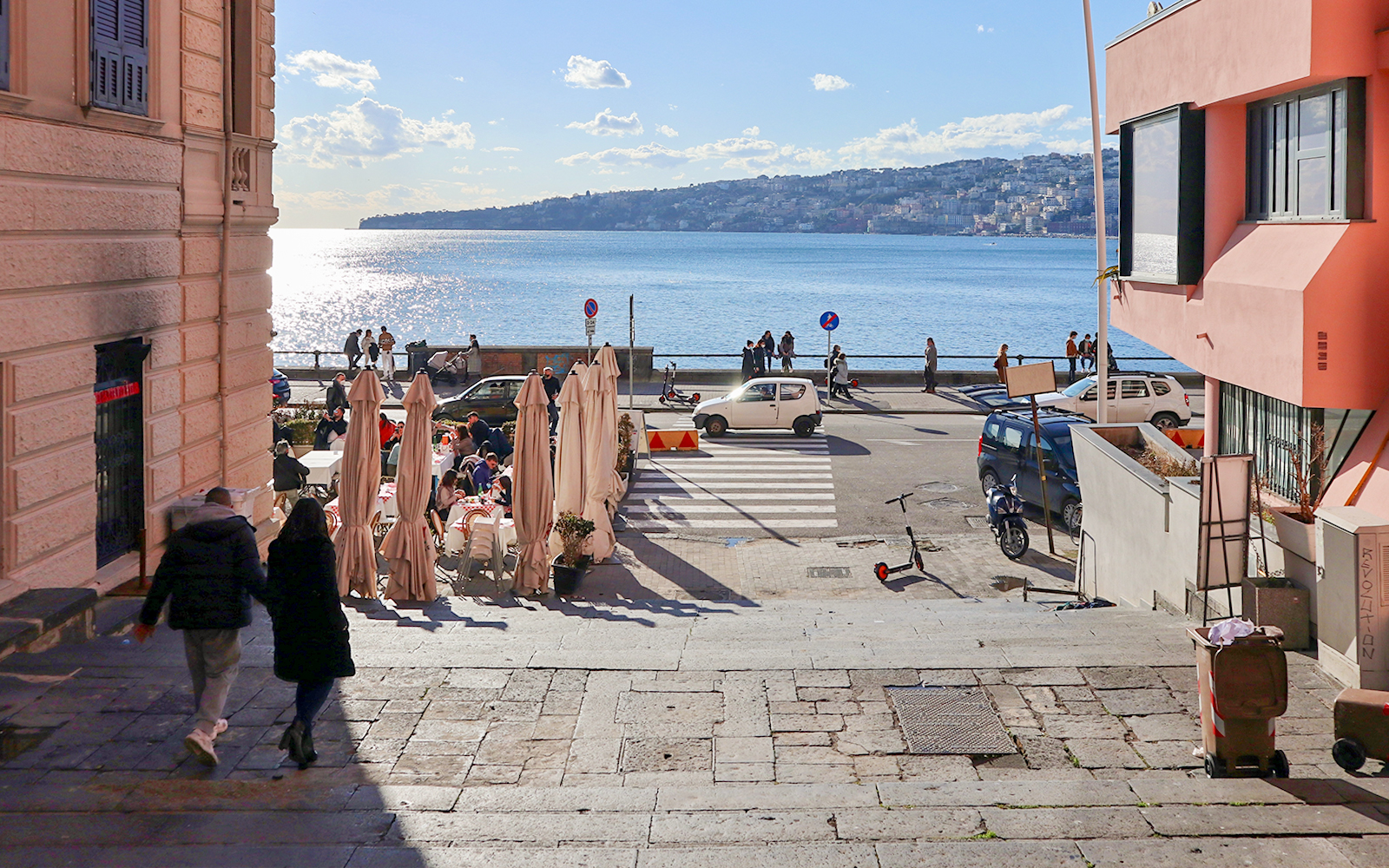 Via Chiatamone Nápoles