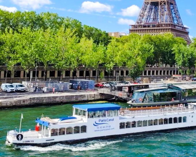 Seine River and Canal Saint-Martin Sightseeing Cruise