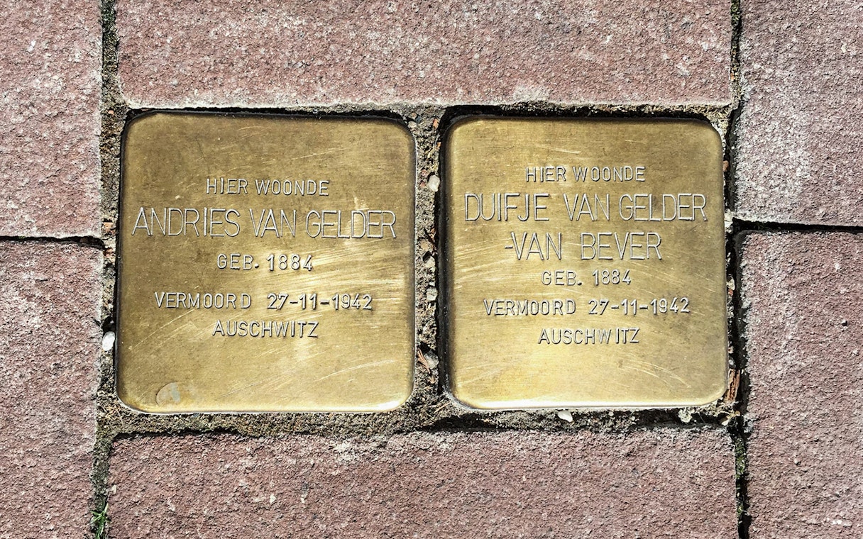 Stolpersteine memorial plaques for Andries and Duifje van Gelder in Amsterdam.