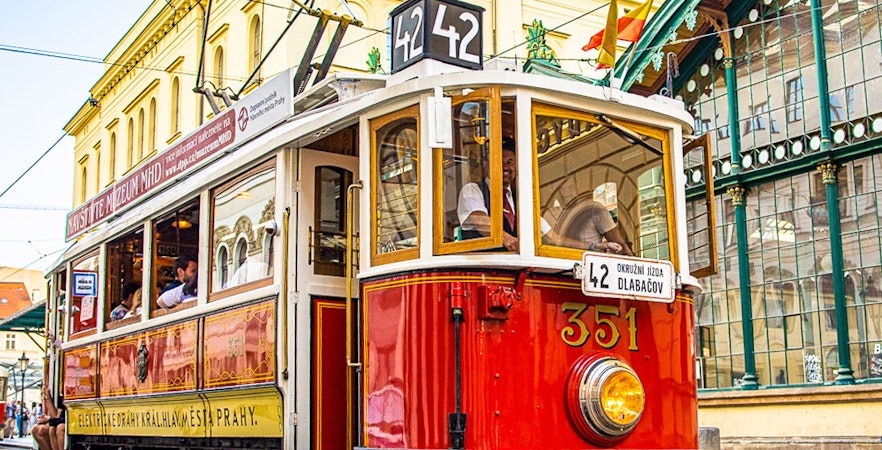 Wycieczki wskakuj/wyskakuj/wyskakuj tramwajem turystycznym Praga