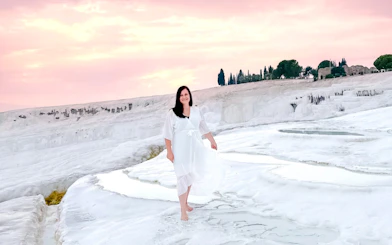 Pamukkale, Hierapolis and Salda Lake 2-Day Tour with Thermal Spa Hotel Stay