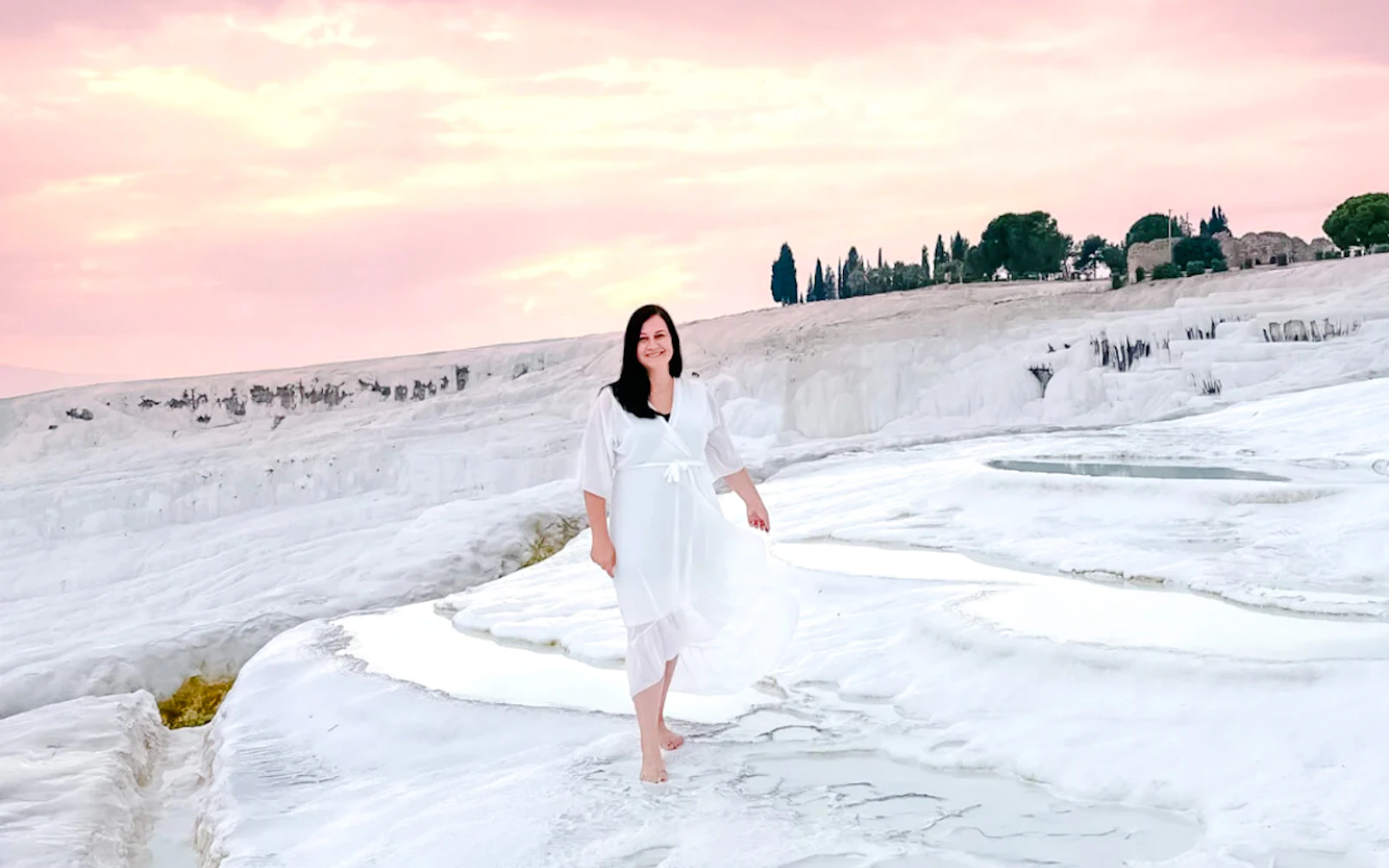 Pamukkale, Hierapolis and Salda Lake 2-Day Tour with Thermal Spa Hotel Stay