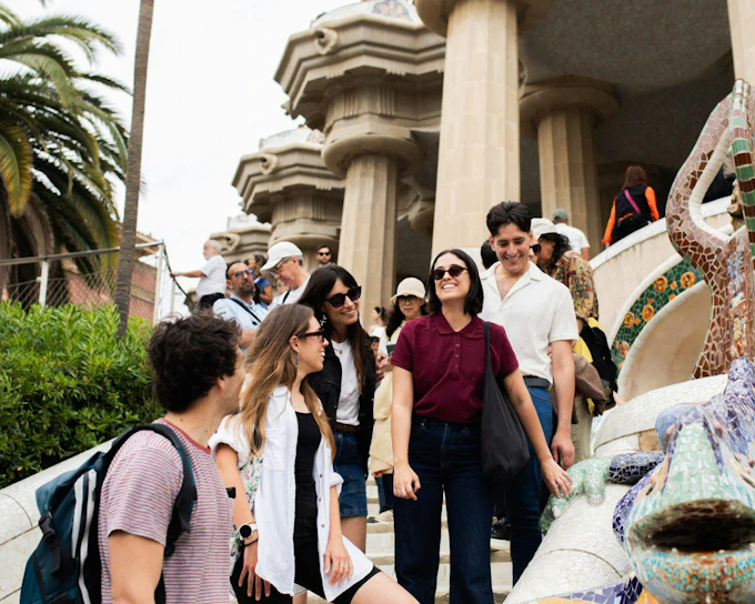 Best of Barcelona: Sagrada Familia, Park Güell, Montjuic & Gothic Quarter Guided Tour