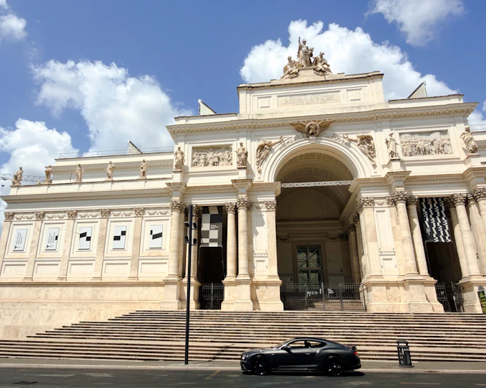 Rome Private Chauffeured Bentley Continental GT Sightseeing Tour (Product 54816)