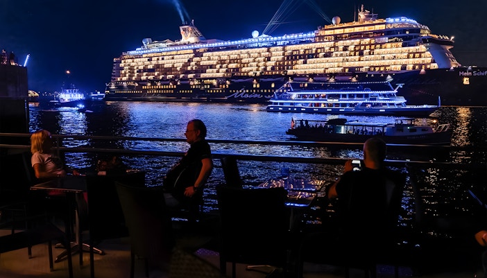 Hamburg Harbor Cruise Tours