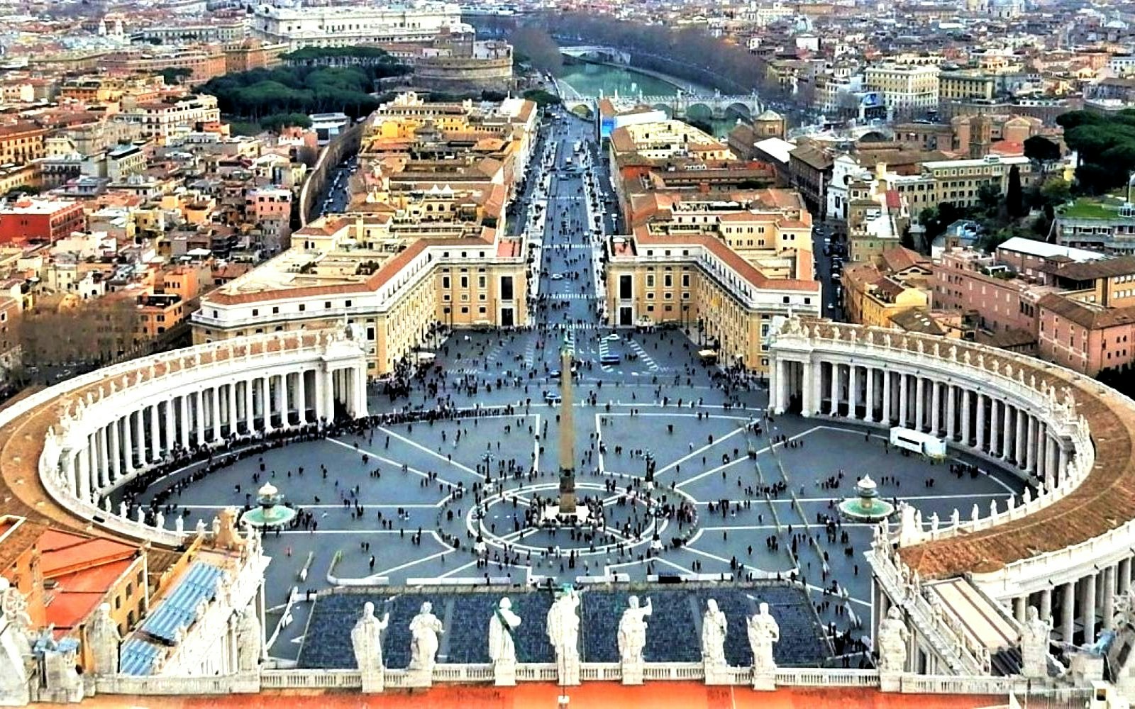 St Peter's Square