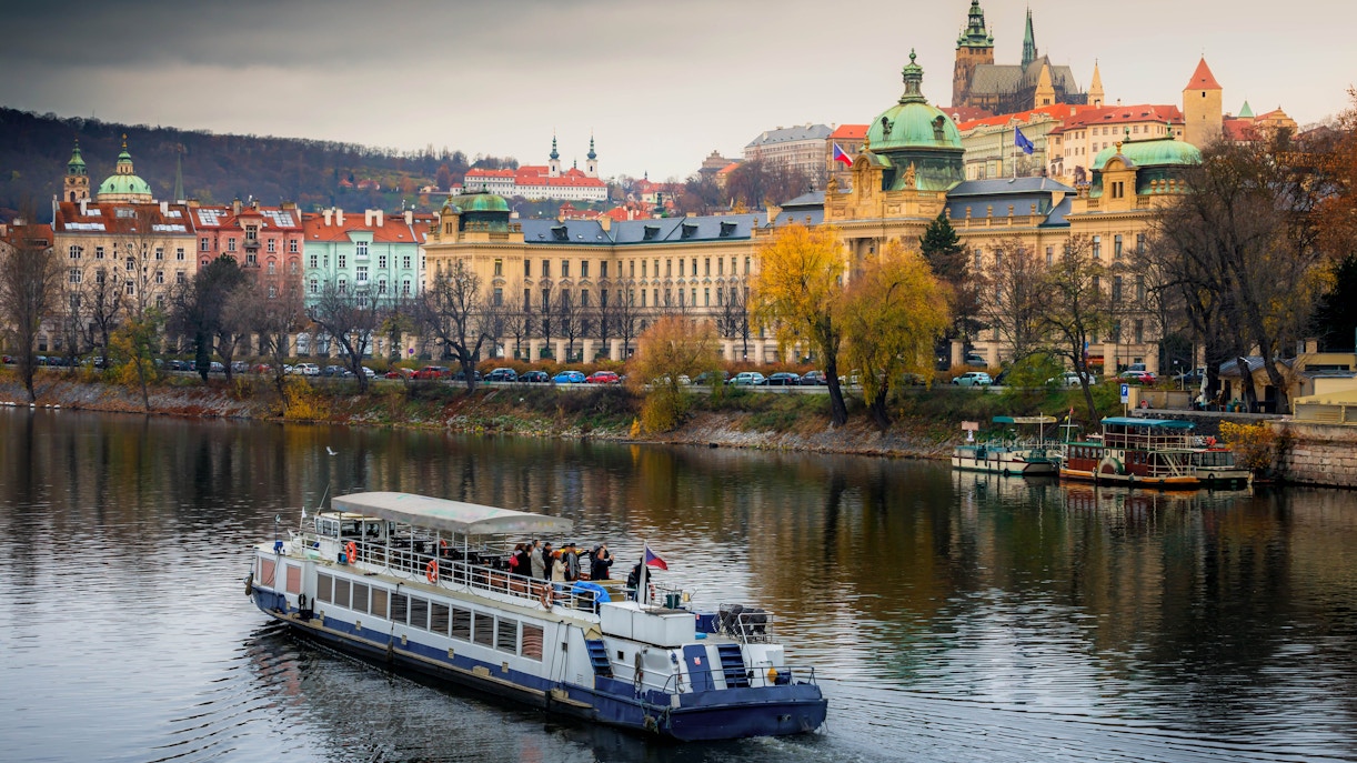 https://cdn-imgix.headout.com/media/images/5937dc88a6f63498b437bdb5e5a429de-This%20is%20a%20Photograph%20of%20Vltava%20River%20Cruise.jpg
