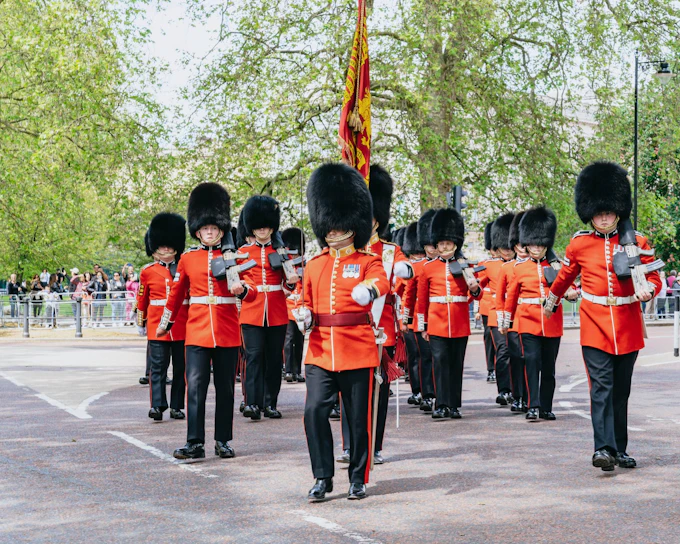 Changing of the Guard Experience with King’s Gallery Tickets and Optional Royal Mews