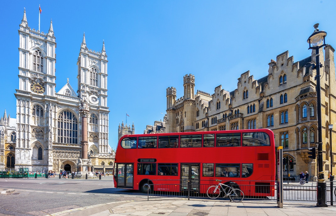 London Travel Guide - Bus
