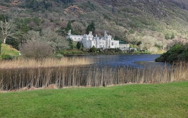 connemara guided day tour with choice of 3-hour stop at connemara national park or kylemore abbey and scenic photo stops-3