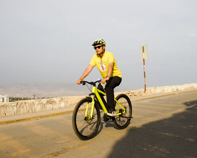 Lima Downhill Bike Tour From Morro Solar to Miraflores