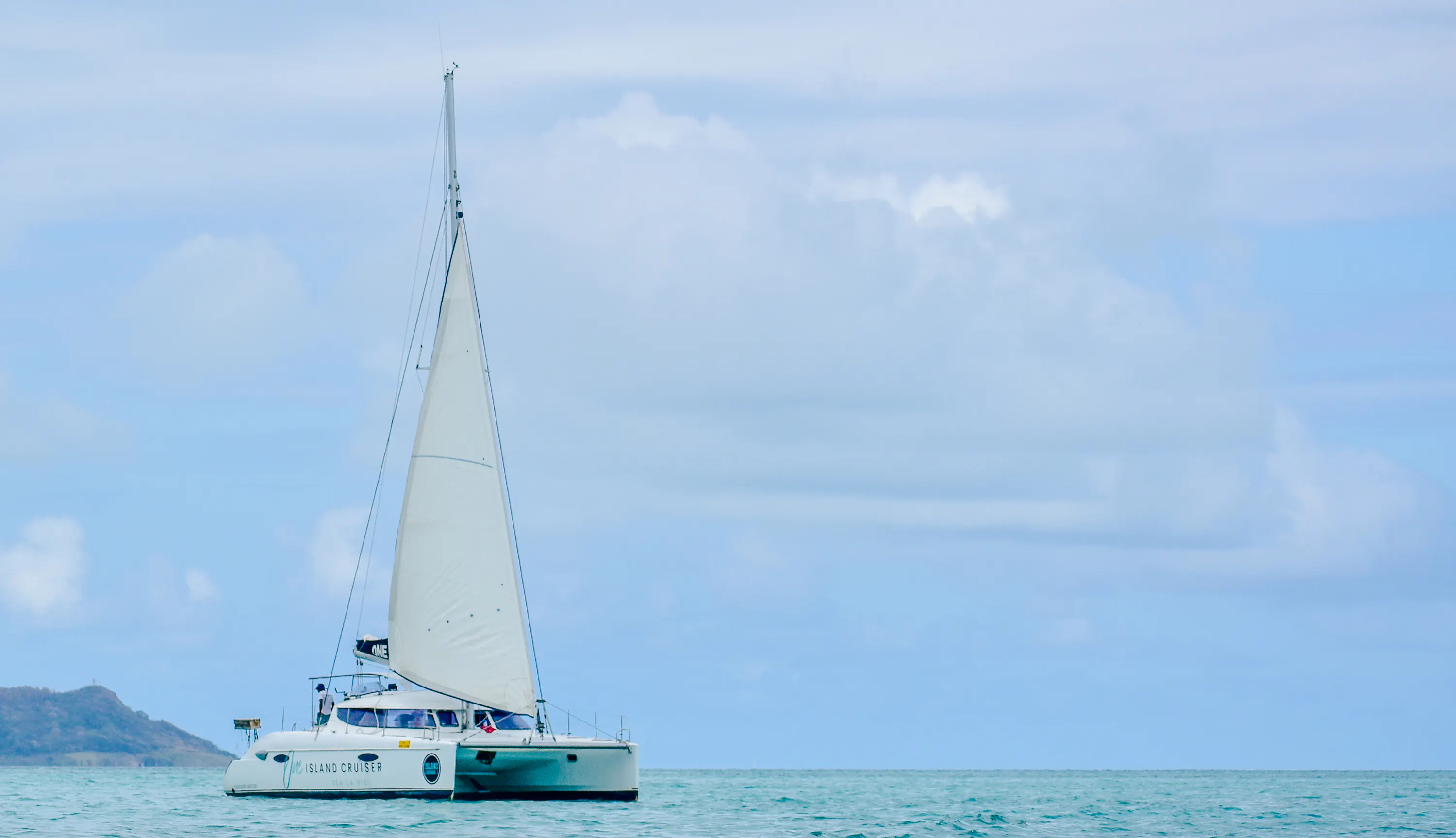 saindo de pointe jérôme: passeio de catamarã à île aux cerfs com almoço e traslados do hotel-1