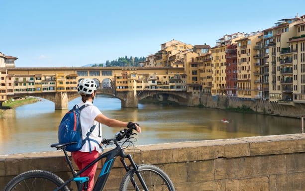 florence small-group e-bike tour to piazzale michelangelo with surprise tasting-4