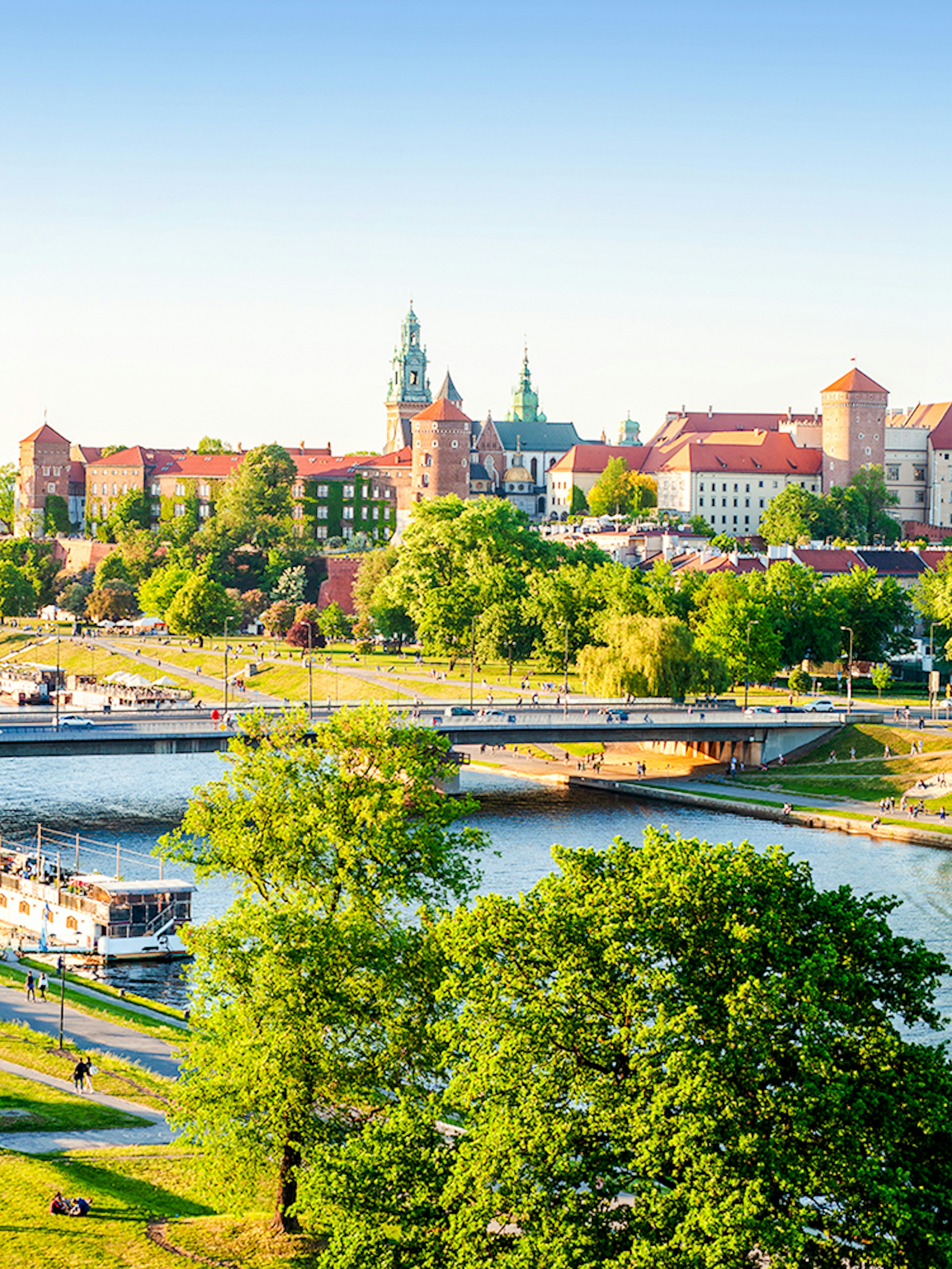 Wawel Castle and Cathedral overlooking the Vistula River in Krakow, Poland.
