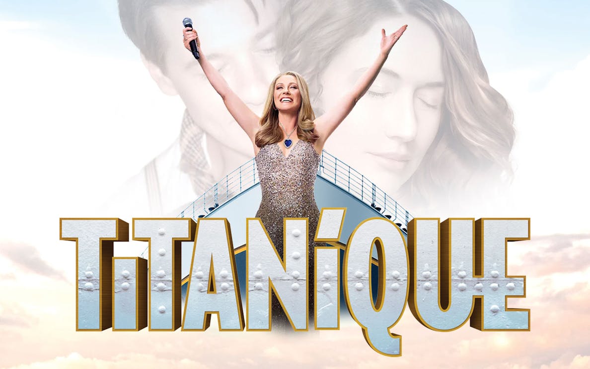 Titanique musical poster with performer holding a microphone on a ship's deck.