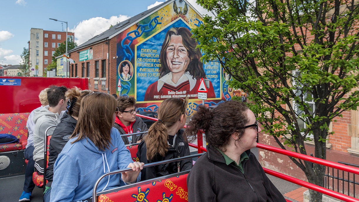 bus turistico belfast