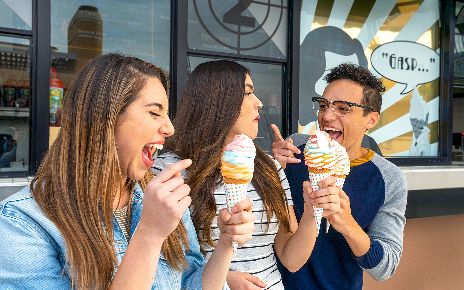 Guests enjoying ice cream at Universal Studios Hollywood